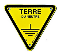 [SFES81ALTN] PANCARTE TRIANGULAIRE ALUMINIUM "TERRE DU NEUTRE"